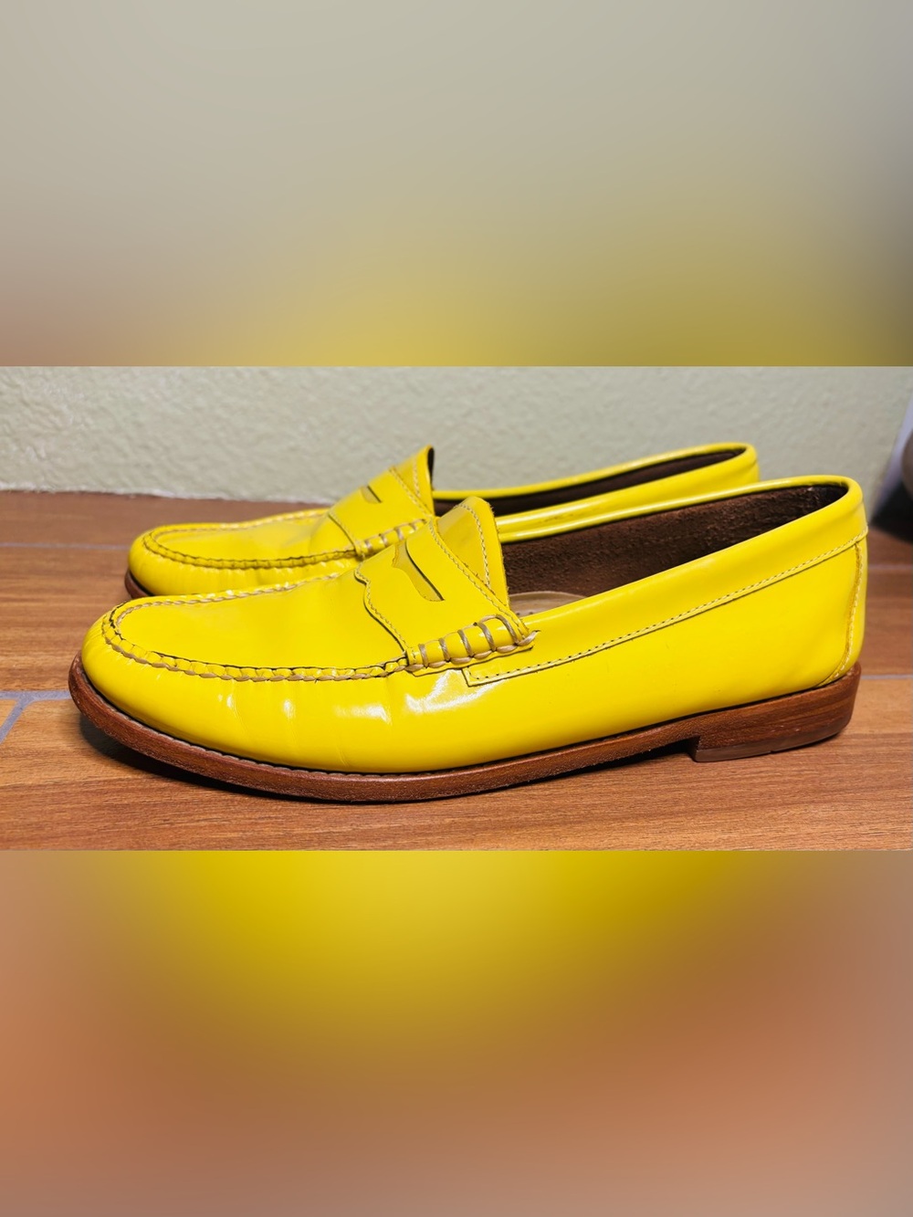 Weejuns G.H Bass Vintage Yellow Leather Penny Loafers Woman's Size 9.5